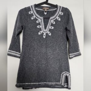 Tommy Bahama Gray Embroidered Women's Cashmere Top Size XS